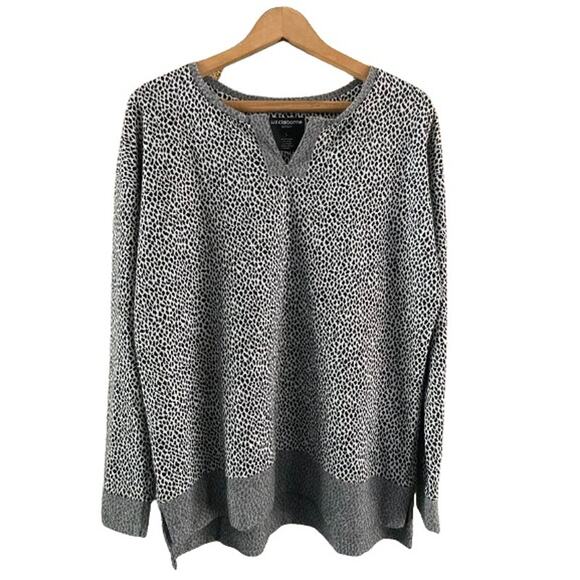 Liz Claiborne Sport Black White Animal Print V-Nitch Pullover Sweatshirt Sz L‎ - Picture 1 of 8